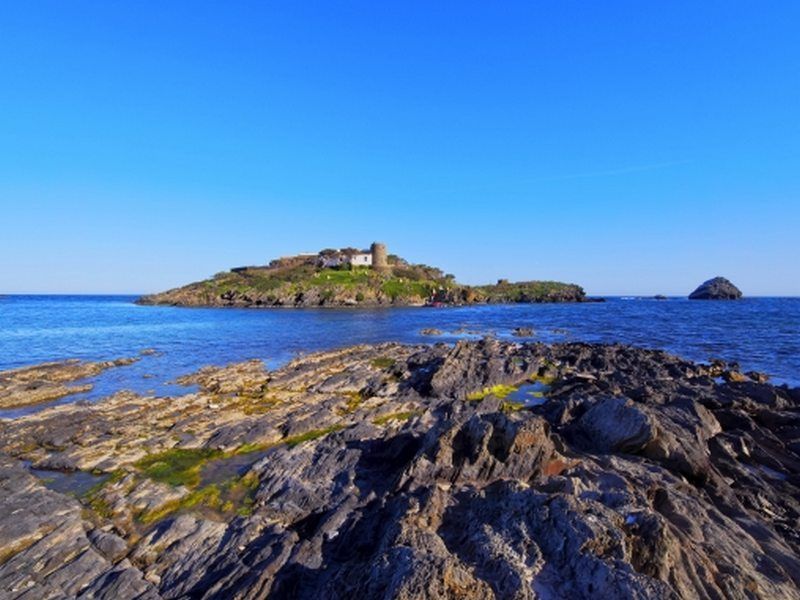 Portlligat y paisaje de Salvador Dalí cerca de Cadaqués