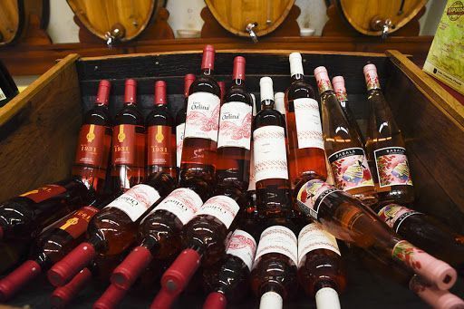 Edificio histórico del Celler Cooperatiu d’Espolla