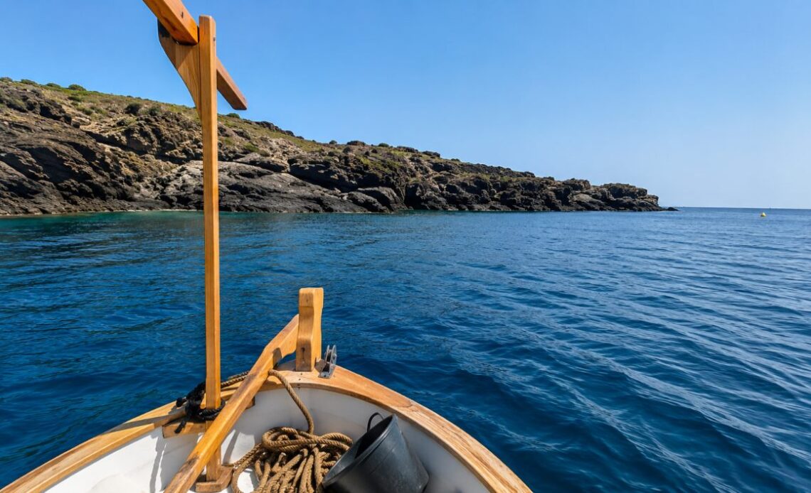Alquilar un barco sin patrón y sin licencia en Cadaqués